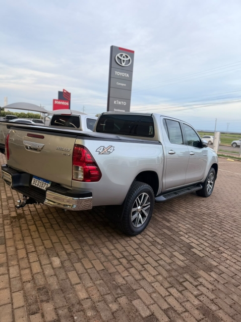 toyota hilux 2.8 srv 4x4 cd 16v diesel 4p automatico 20206