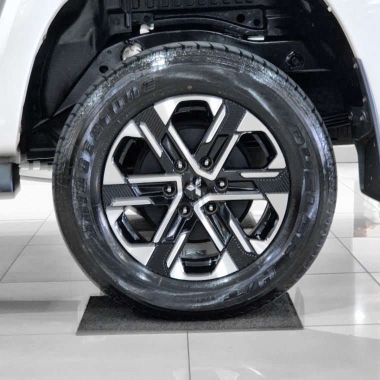 l200 triton sport hpe-s