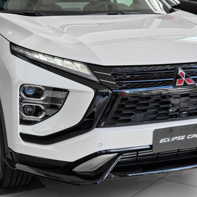 eclipse cross hpe-s black awc