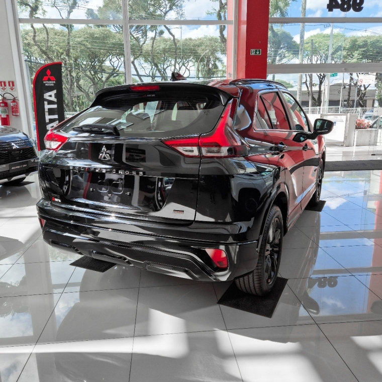 eclipse cross hpe black