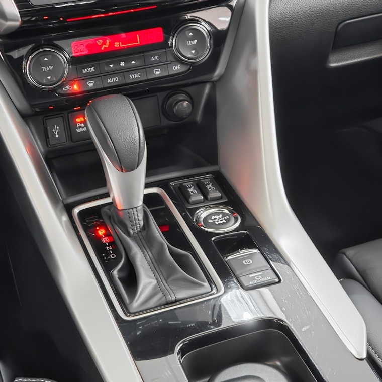 eclipse cross hpe-s awc