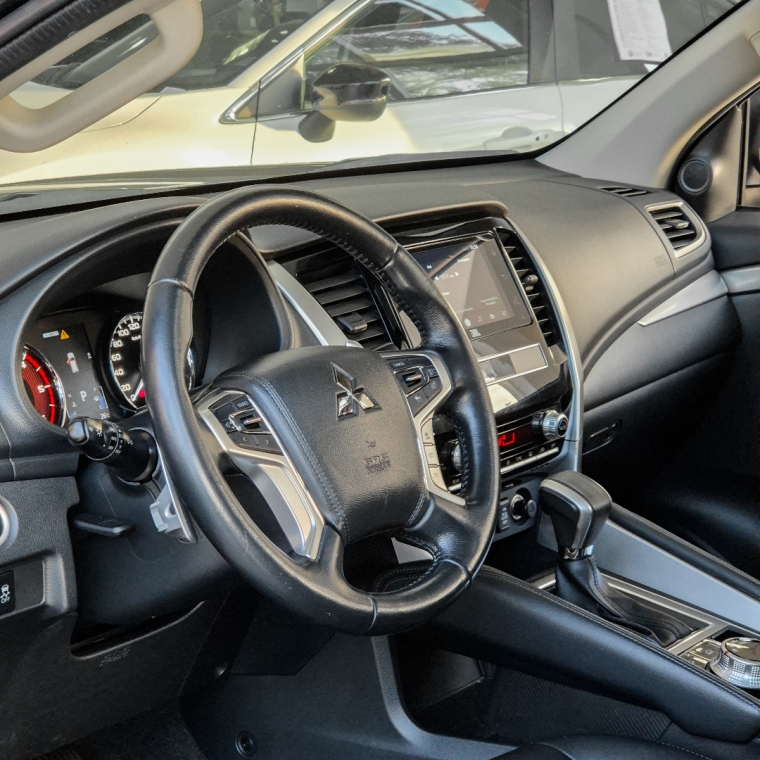 pajero sport hpe