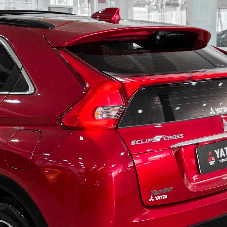 eclipse cross hpe-s awc