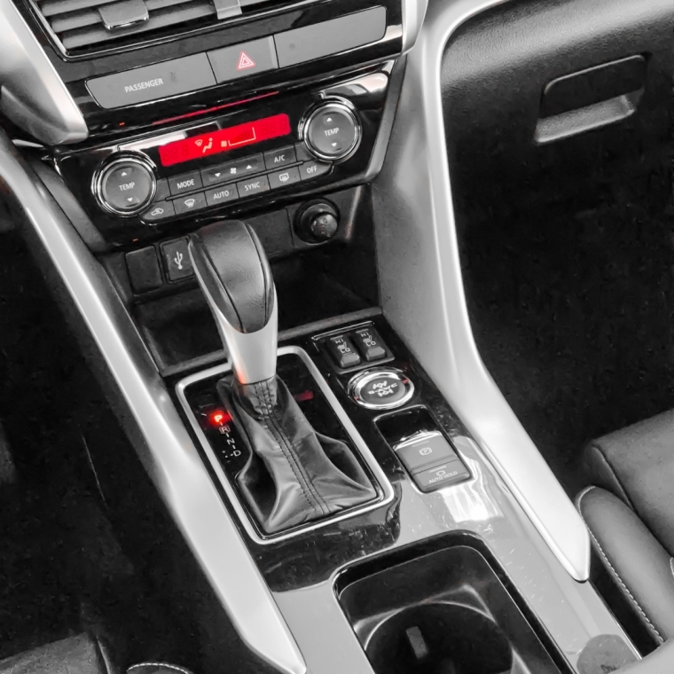 eclipse cross hpe-s awc