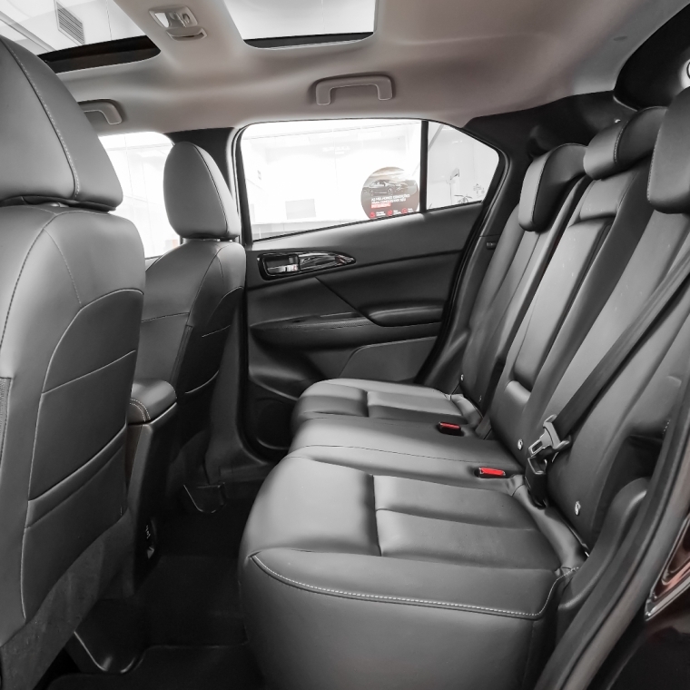 eclipse cross hpe-s awc