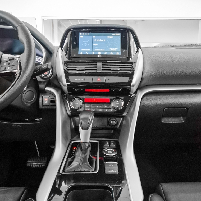 eclipse cross hpe-s awc