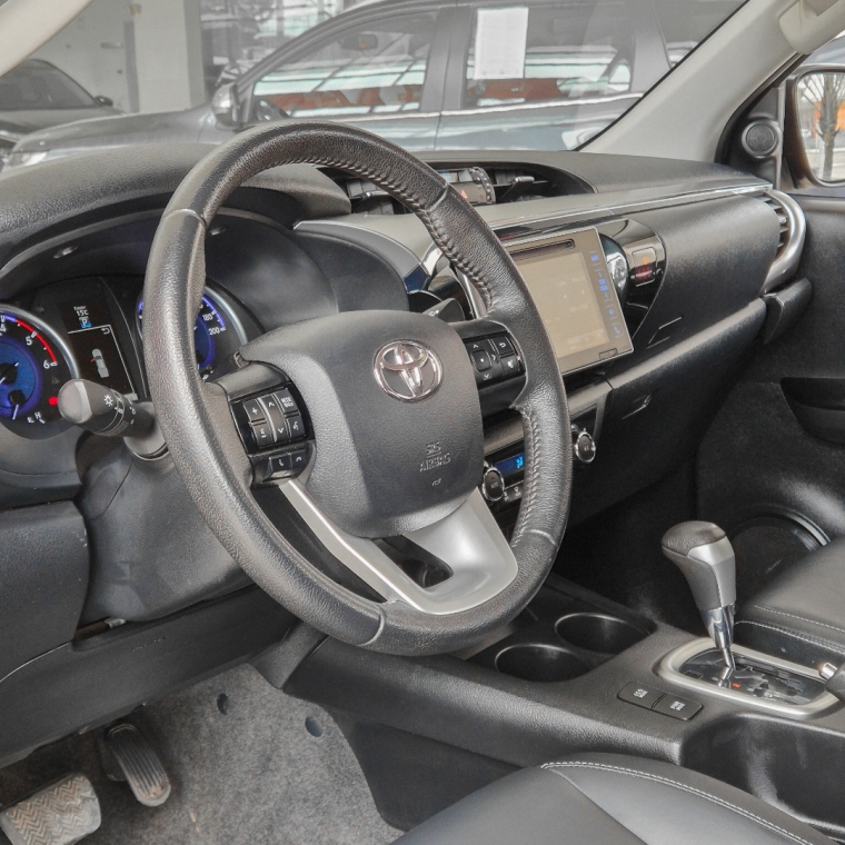 hilux srv