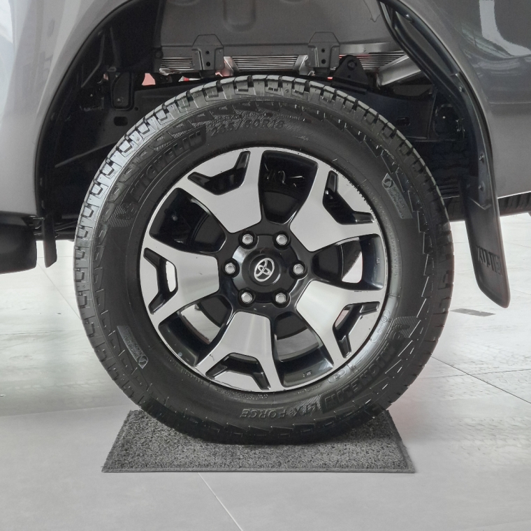 hilux srv