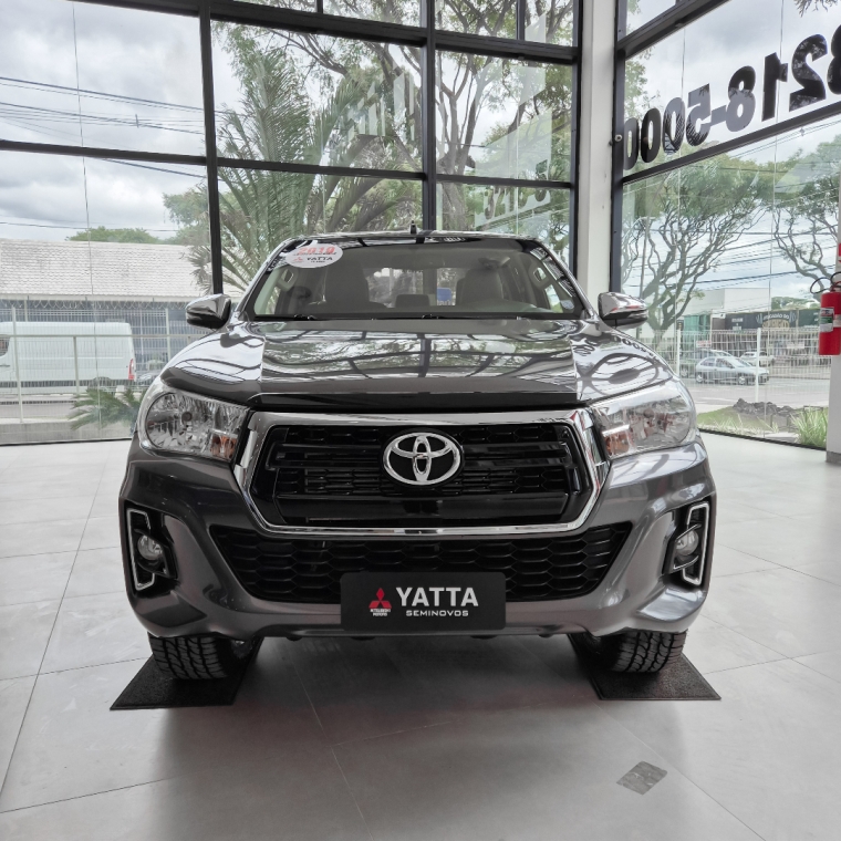 hilux srv