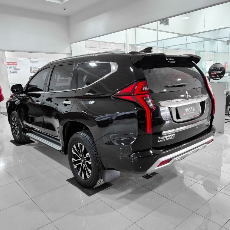 pajero sport hpe-s (blindada)