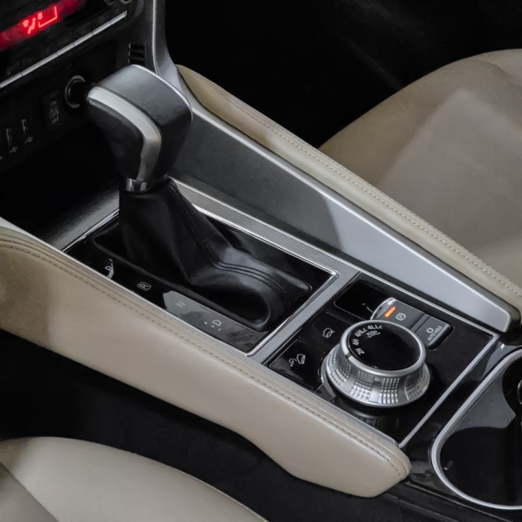 pajero sport hpe-s (blindada)