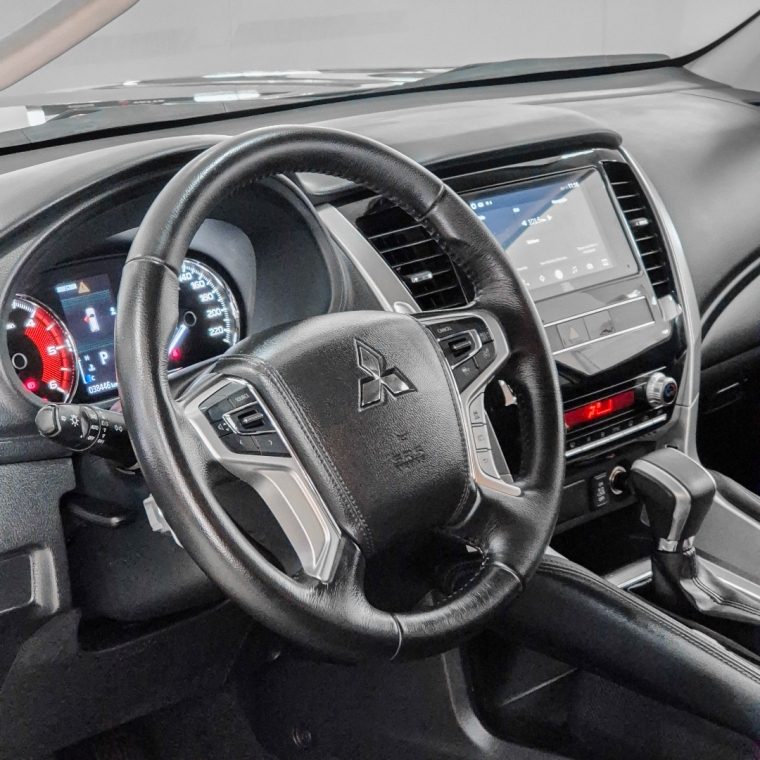 pajero sport hpe-s