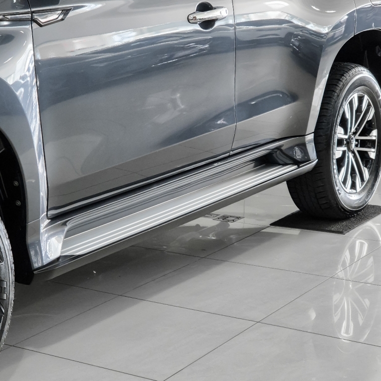pajero sport hpe-s