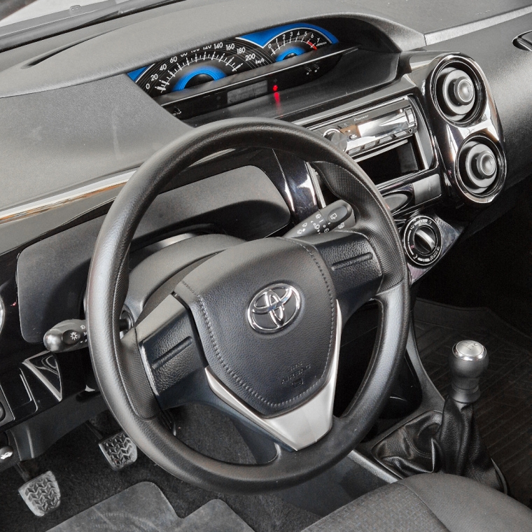 toyota etios 1.3 x 16v flex 4p manual 2016
