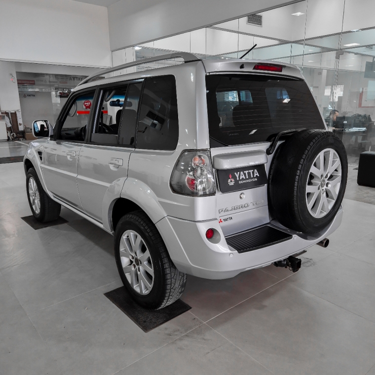 pajero tr4