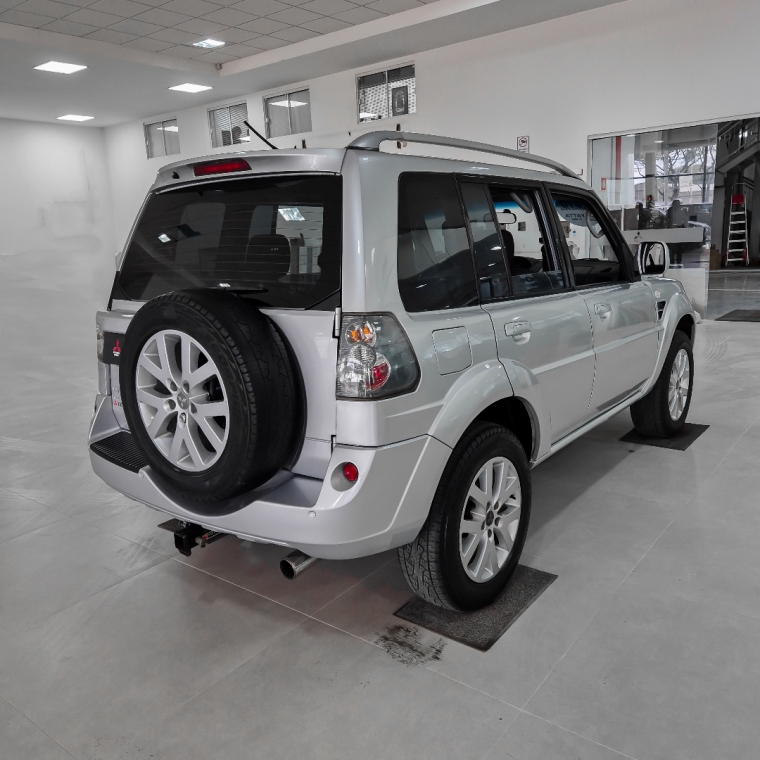 pajero tr4