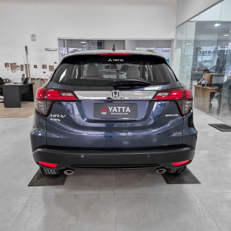 hr-v touring