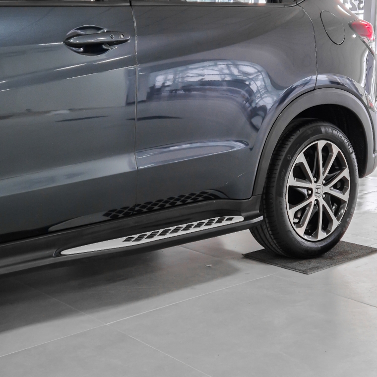 hr-v touring