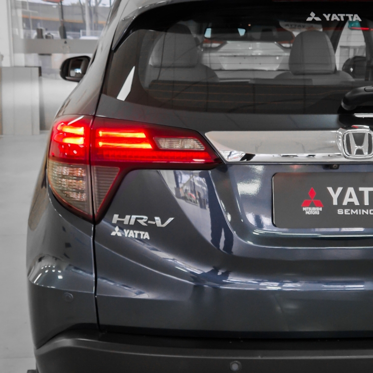 hr-v touring