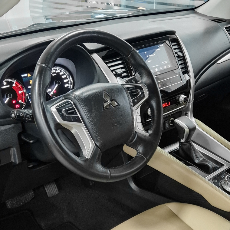 pajero sport hpe-s
