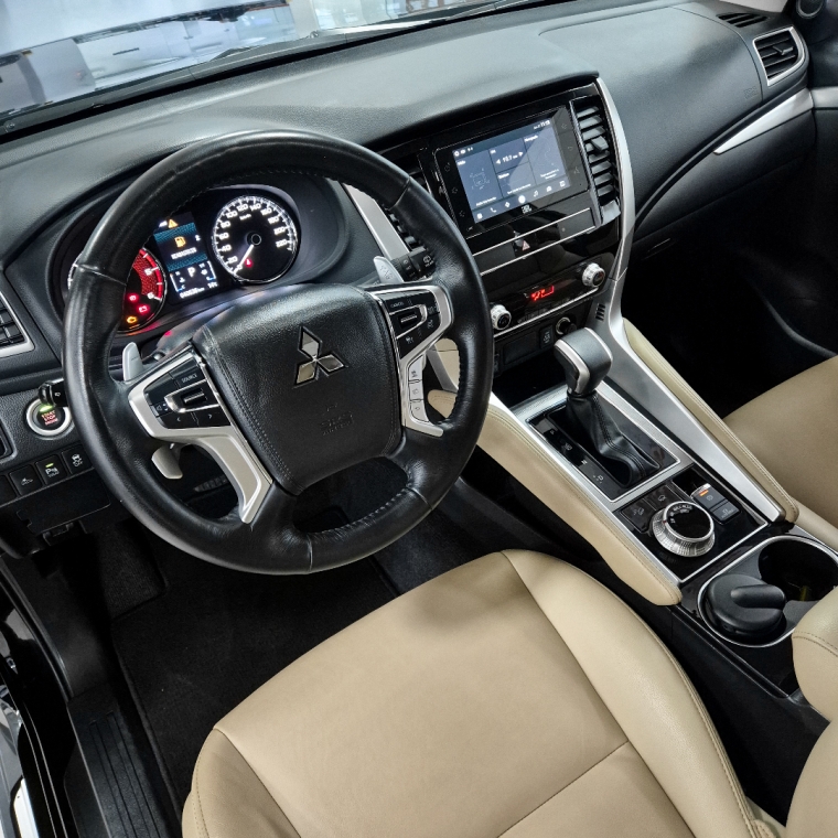 pajero sport hpe-s