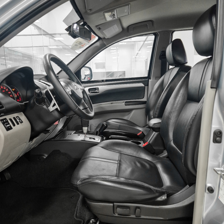 pajero dakar hpe (blindada)