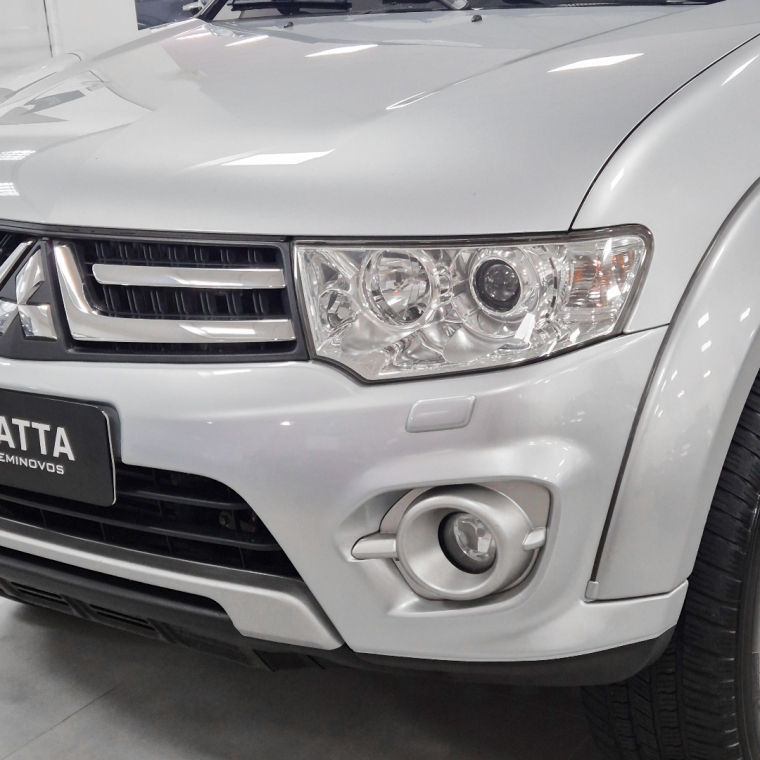 pajero dakar hpe (blindada)