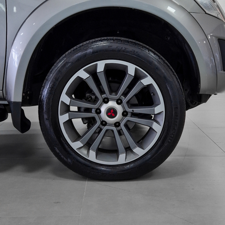l200 triton hls