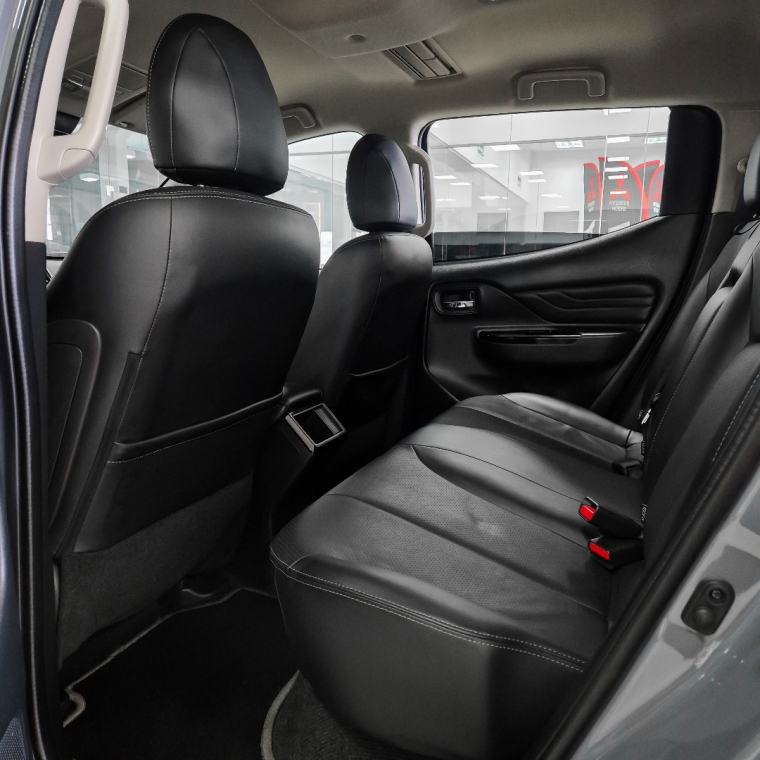 l200 triton sport hpe-s urban