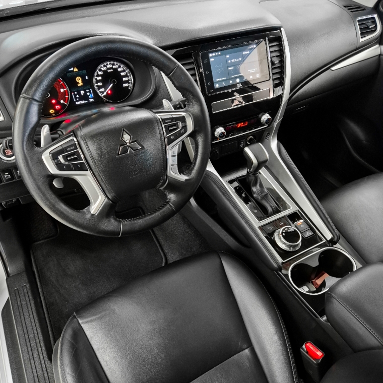 pajero sport hpe