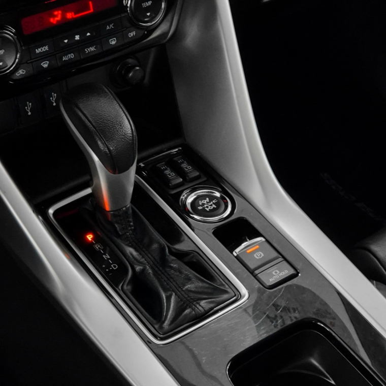 eclipse cross hpe-s awc