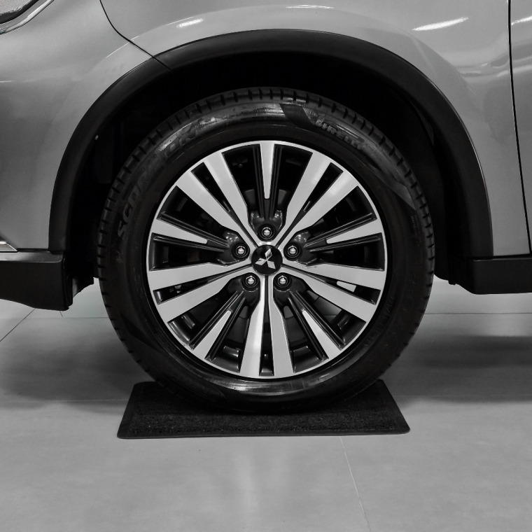mitubishi outlander 2.2 hpe-s