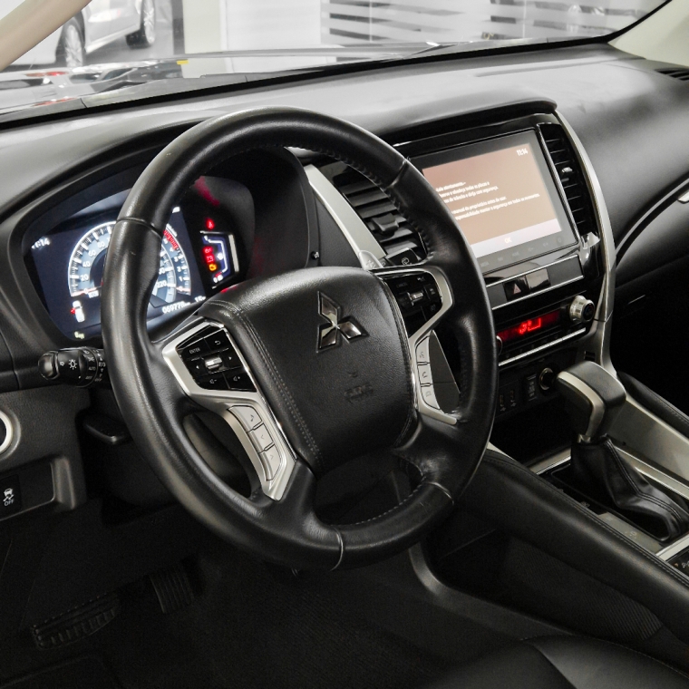 pajero sport hpe-s