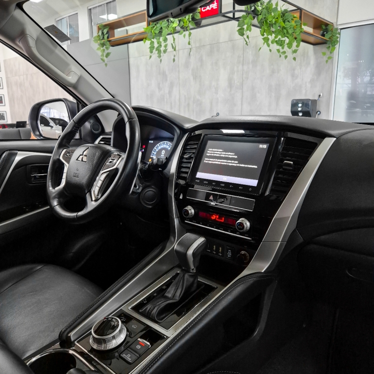 pajero sport hpe-s