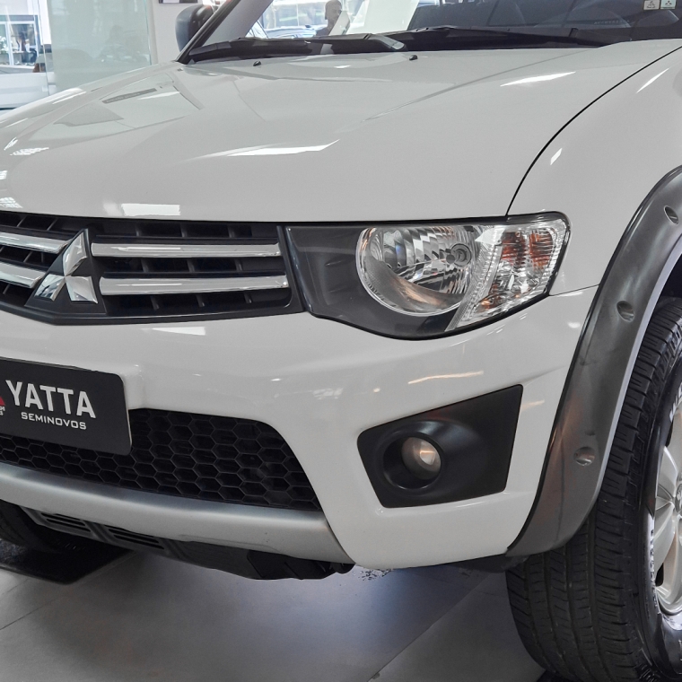 mitsubishi l200 triton gls