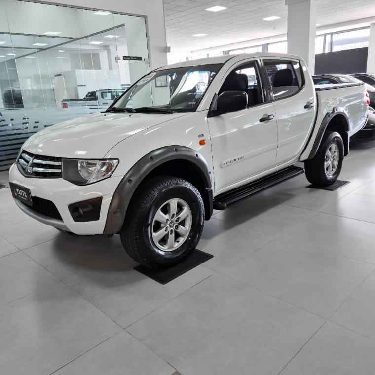 mitsubishi l200 triton gls