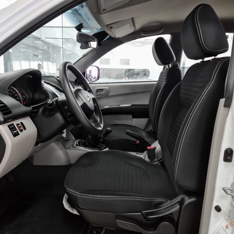 mitsubishi l200 triton gls