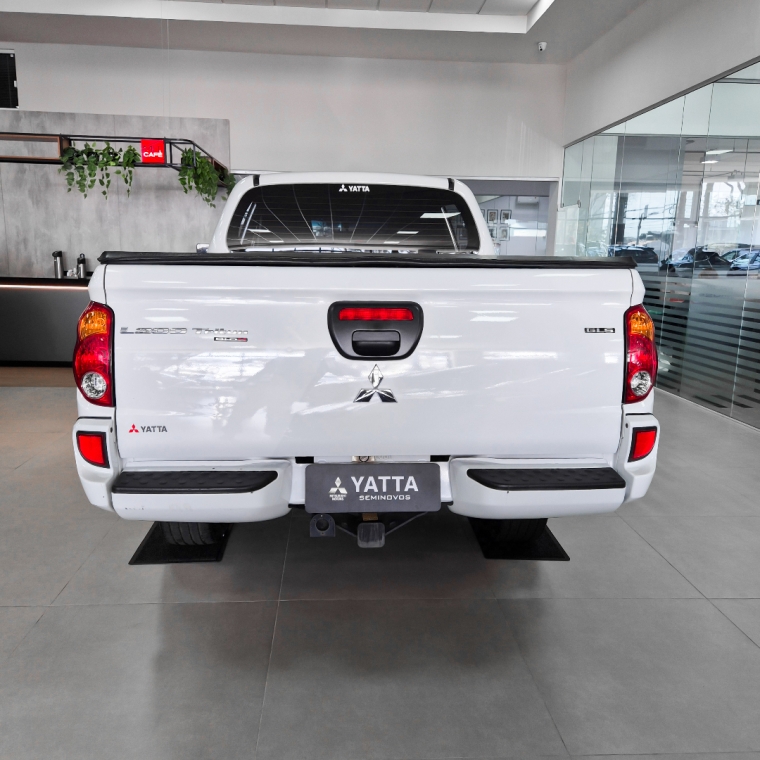 mitsubishi l200 triton gls