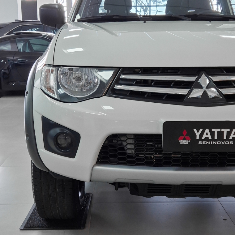 mitsubishi l200 triton gls