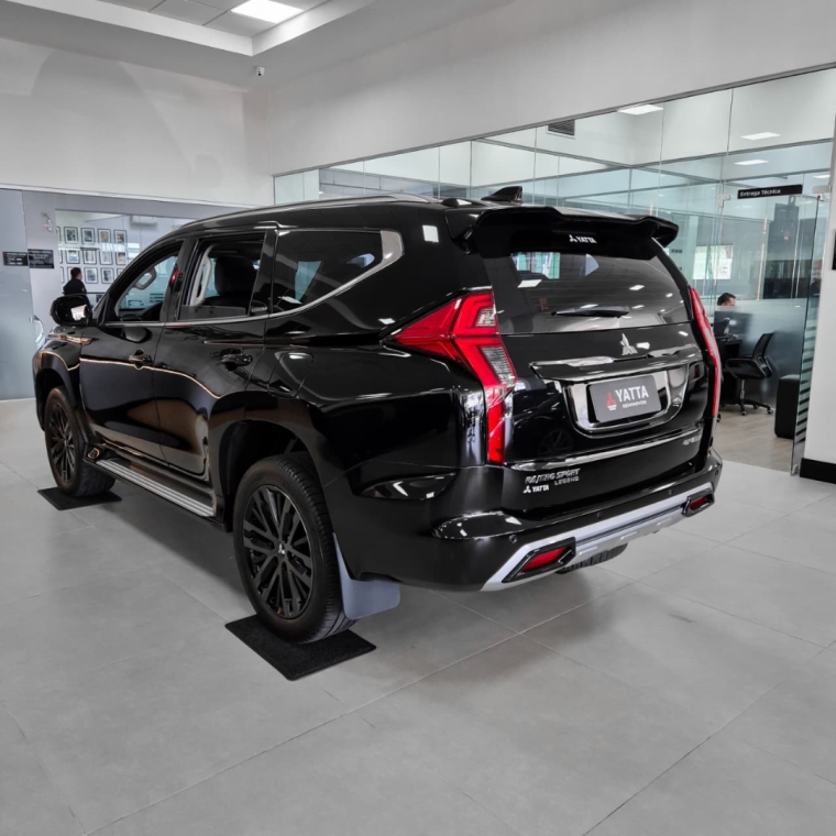 mitsubishi pajero sport legend