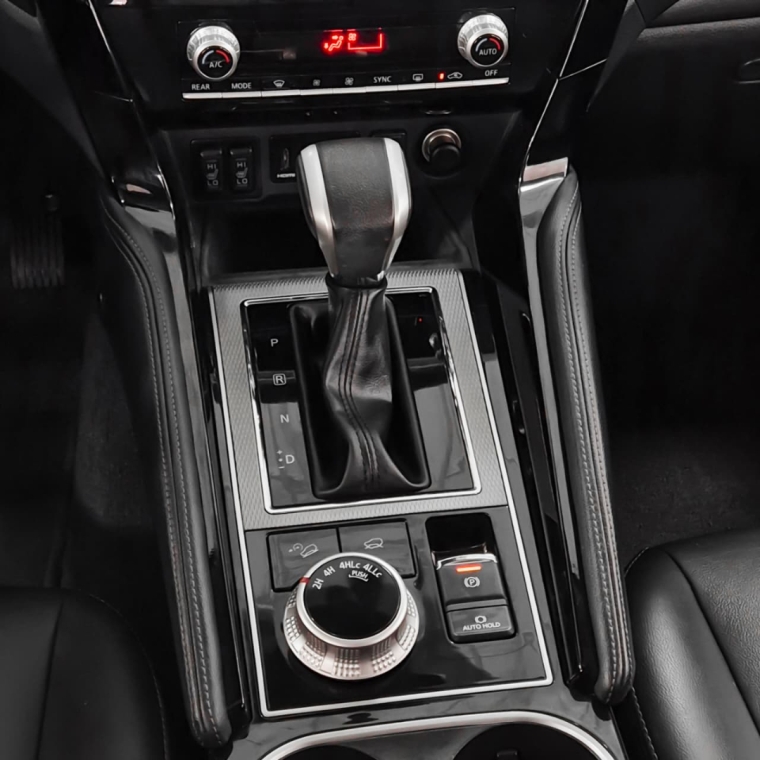 mitsubishi pajero sport legend