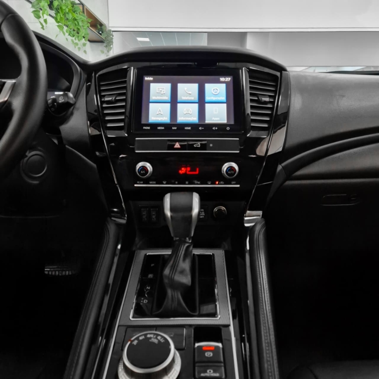 mitsubishi pajero sport legend