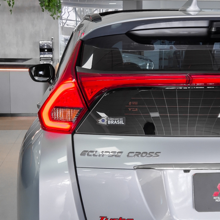 eclipse cross hpe-s awc