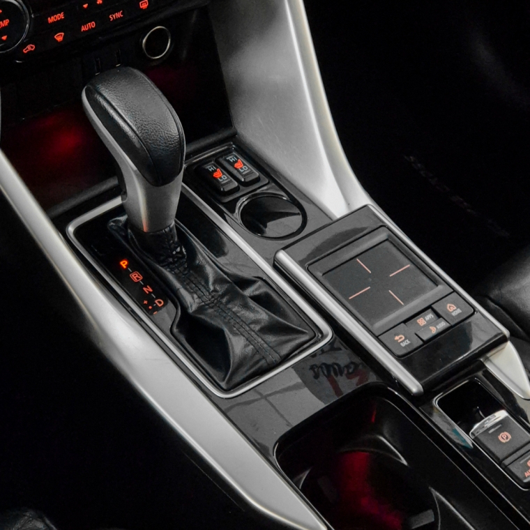 eclipse cross hpe-s awc