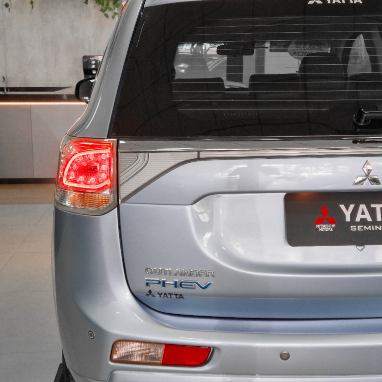 outlander phev hibrida