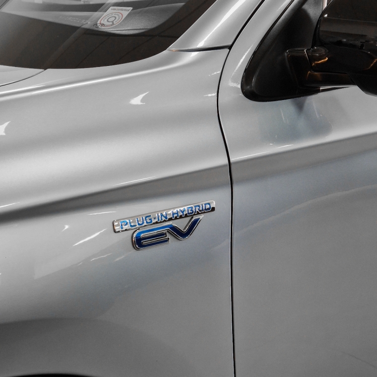 outlander phev hibrida