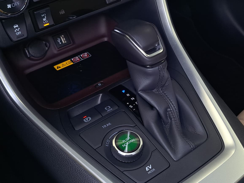 Toyota RAV4 2.5 VVT-IE HYBRID SX CONNECT AWD CVT 22