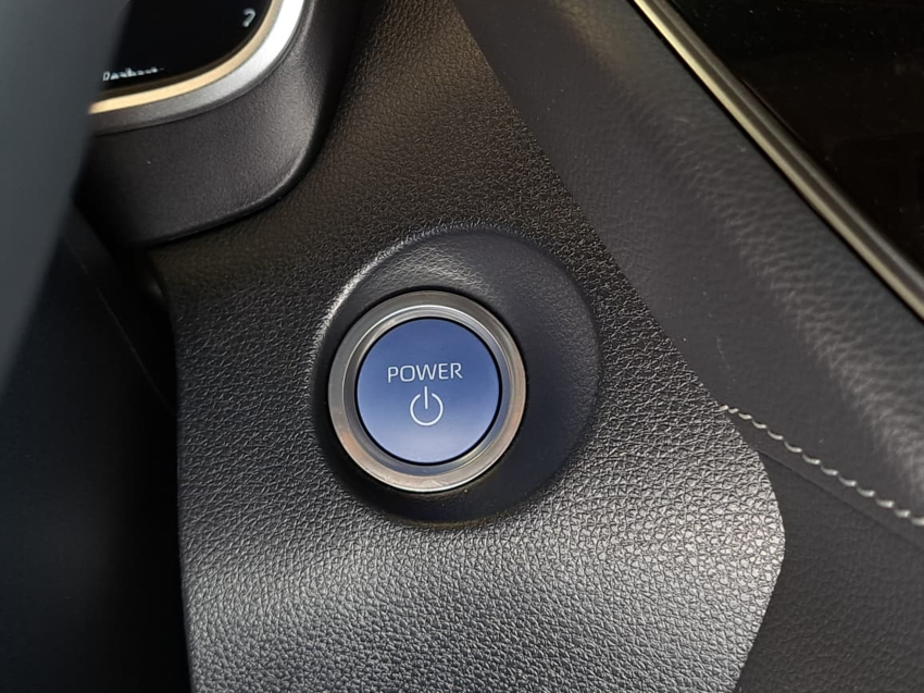 Toyota COROLLA CROSS 1.8 VVT-I HYBRID FLEX XRX CVT 18