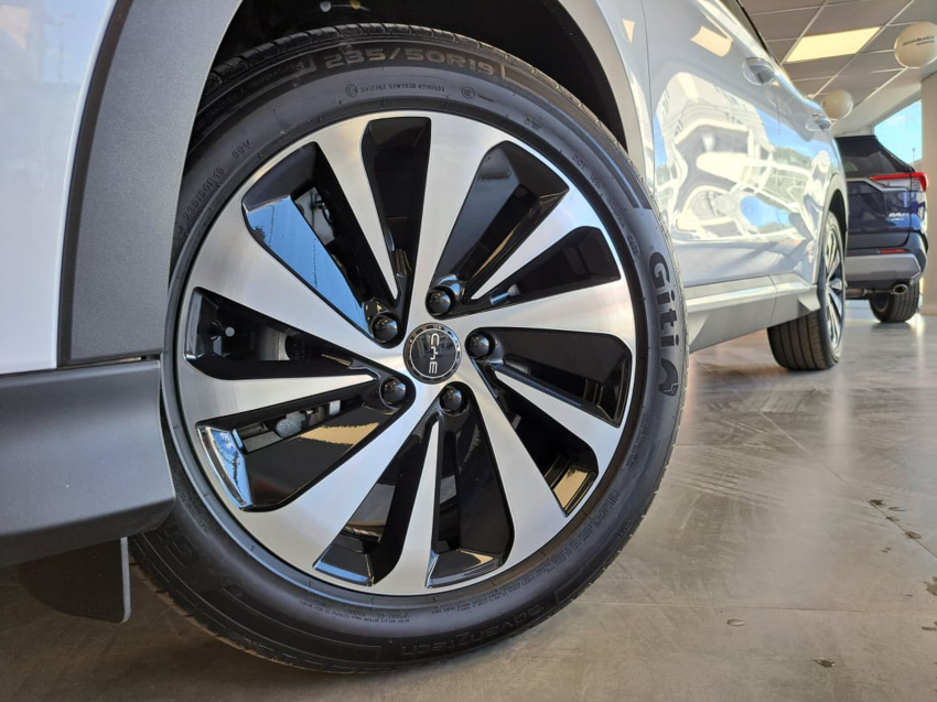 BYD SONG PLUS 1.5 DM-I HÍBRIDO AUTOMÁTICO 2