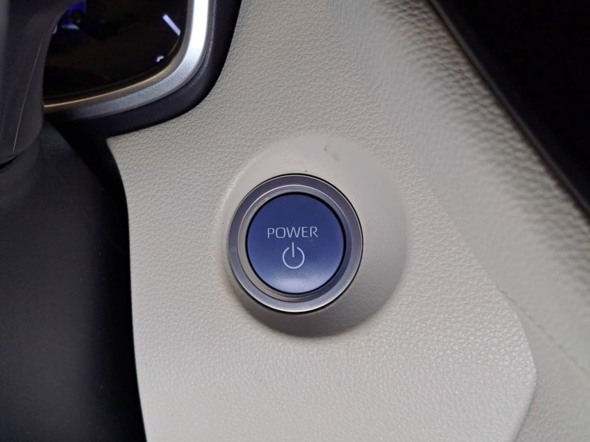 Toyota COROLLA CROSS 1.8 VVT-I HYBRID FLEX XRX CVT 17